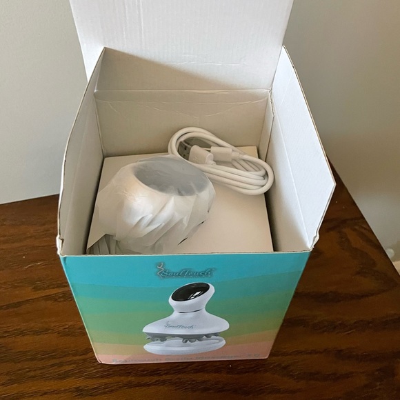 Rechargeable Scalp Massager NWT - Picture 5 of 5